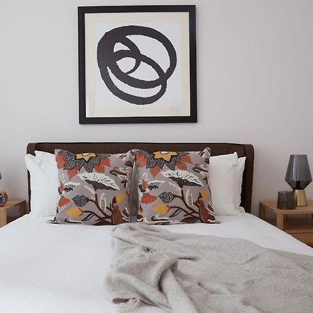 1Vh Virginia House, 31 Bloomsbury Way By City Living London Bagian luar foto